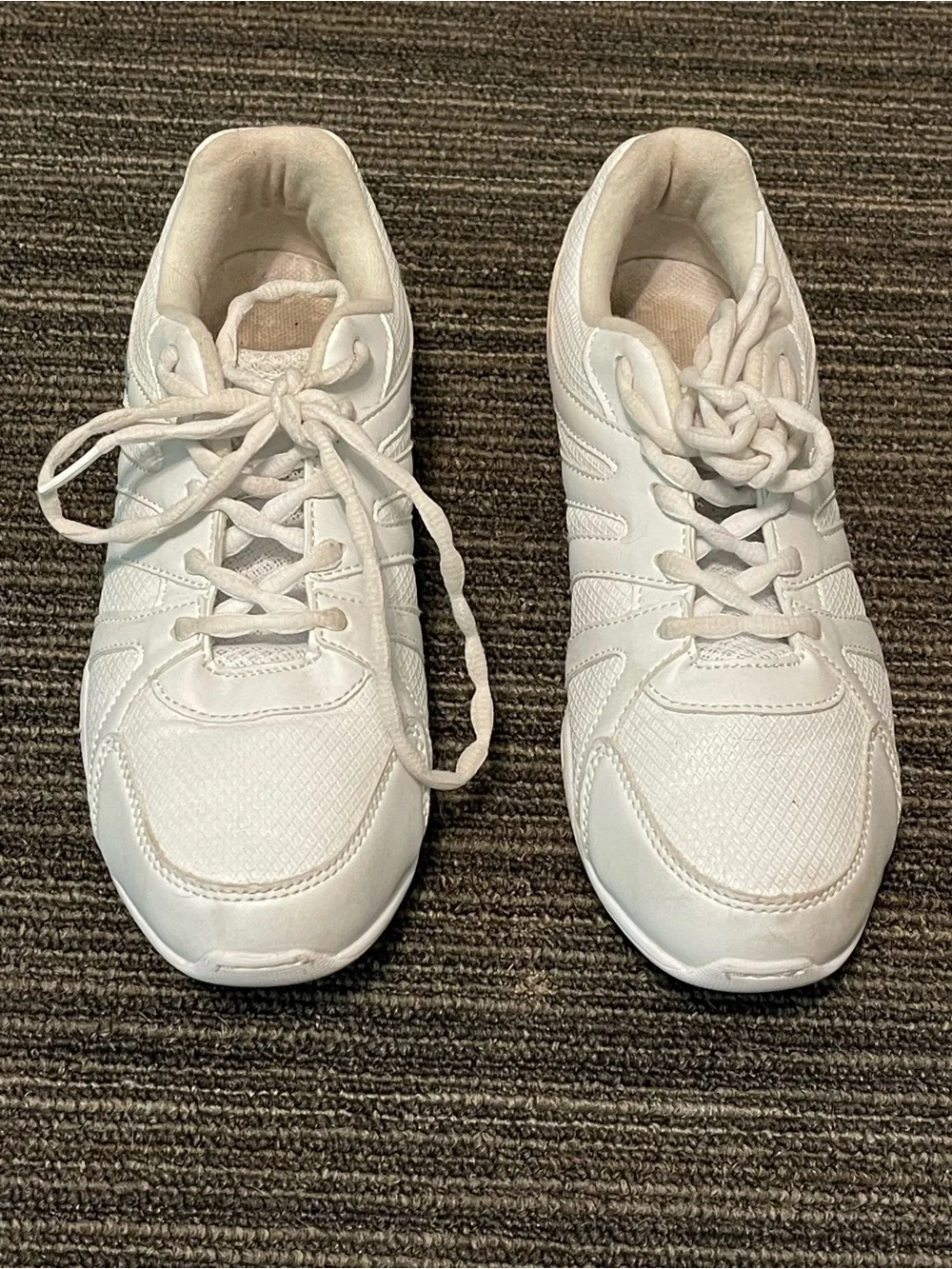 chasse Surge Cheerleading Sneaker Size 7
